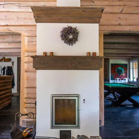 빌라 438 W Gorach *