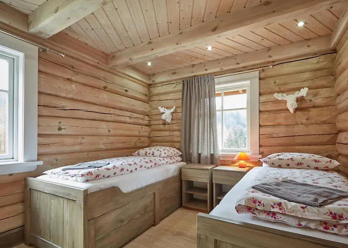 Villa 438 W Gorach *